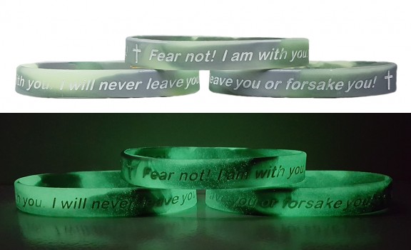 Renew Your Mind DEUT. 31:6 FEAR NOT Silicone Wristbands
